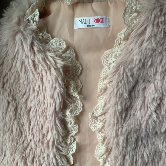 NWOT - Faux Fur Vest - Picture 2 of 6